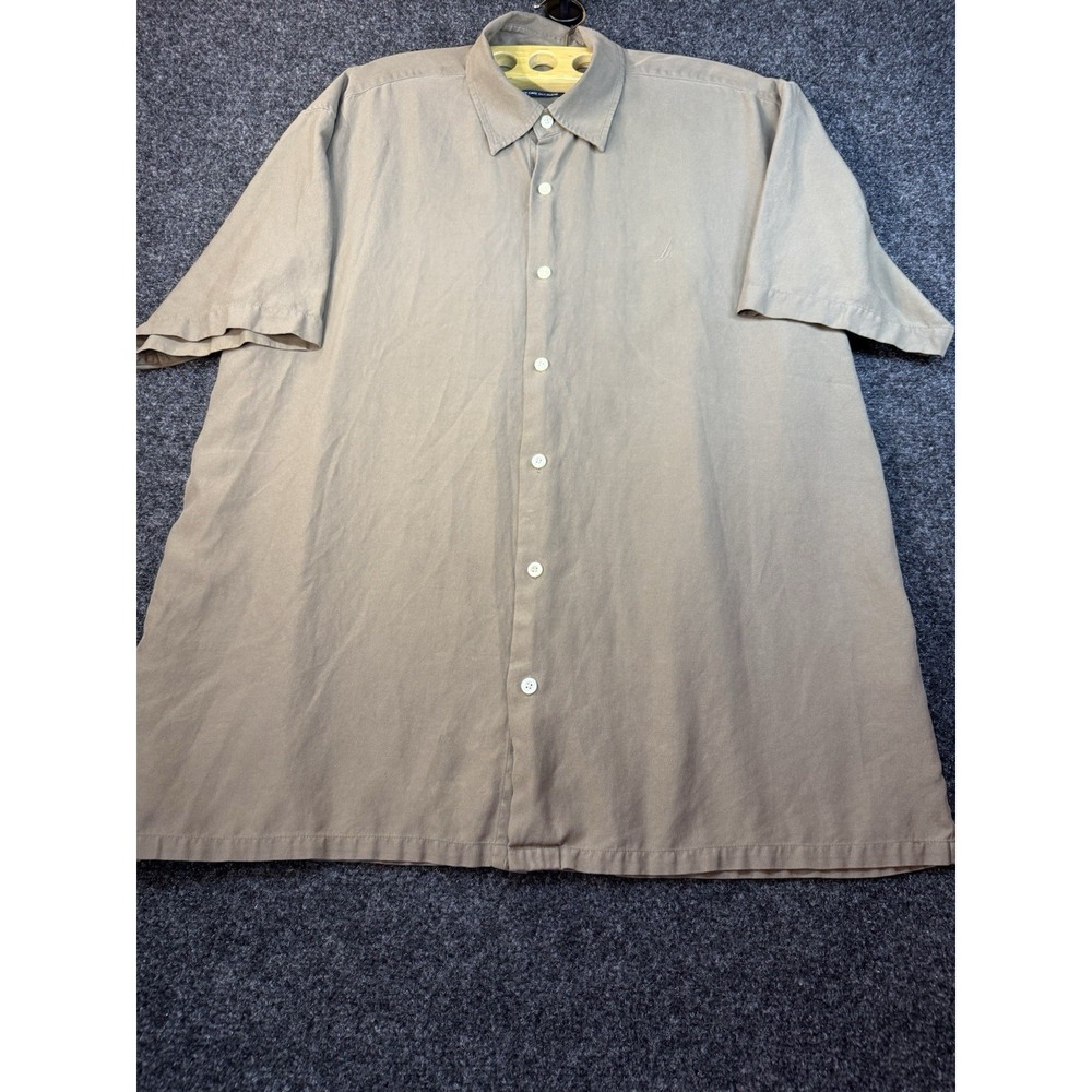 Nautica Easy Care Silk Blend Button Down Mens Shirt Size Large Light Brown